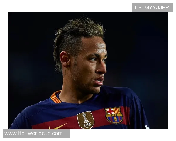 马丁内斯的传奇之路：从草根球员到世界足球的璀璨明星